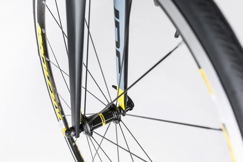 2017 Cube Attain SL Mens Road Bike - Black/Flash Yellow-7