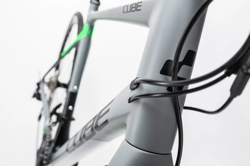 2017 Cube Attain GTC Pro Disc Mens Road Bike in Grey-5