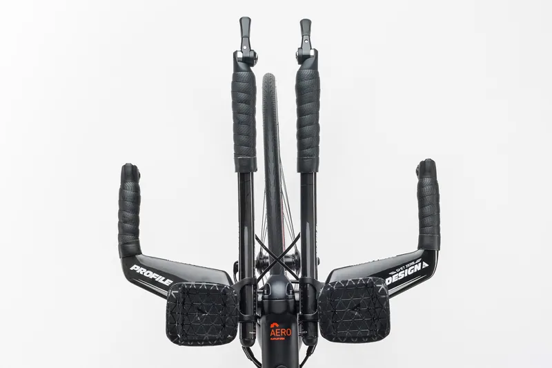 2017 Cube Aerium C:68 Race Mends Road / Triathlon Bike in Black-2