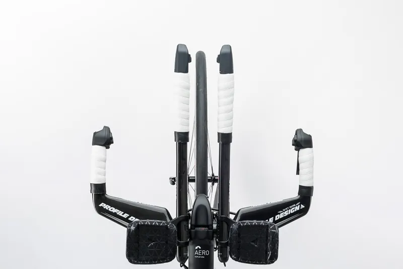 2017 Cube Aerium C:68 SL Hadron Mens Road / Triathlon Bike in Black-1