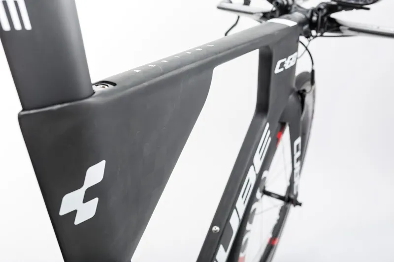 2017 Cube Aerium C:68 SL Hadron Mens Road / Triathlon Bike in Black-3