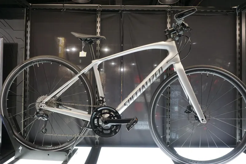 Shop Soiled: 2022 Specialized Sirrus 4.0 Hybrid Bike - Small-1