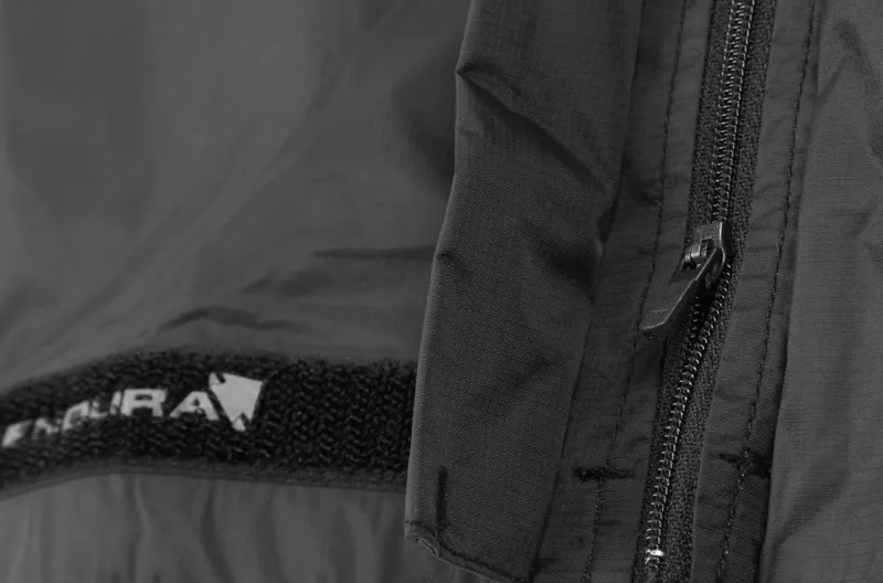 Endura superlite best sale waterproof cycling trousers