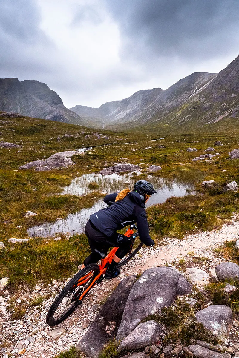 Endura MT500 Spray II Womens Short - Black-5