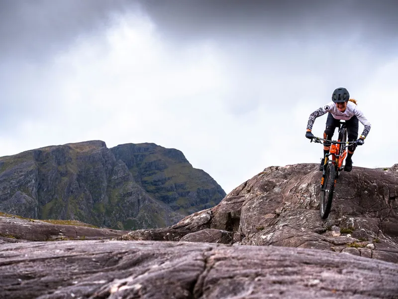 Endura MT500 Spray II Womens Short - Black-4