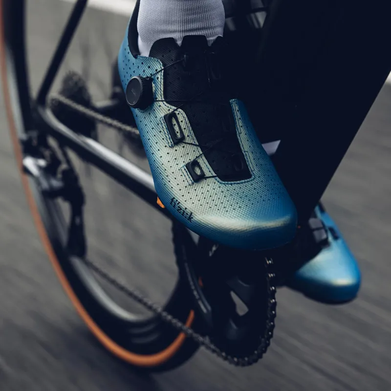Fizik Tempo Decos Carbon Road Cycling Shoes - Iridescent