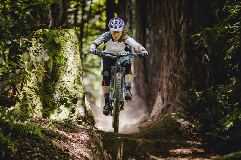 2019 Giant Liv Hail 1 Womens Mountain Bike - Metallic Red/Black-2