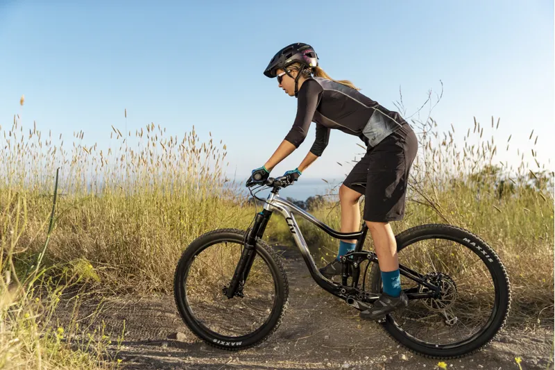 2020 Giant Liv Intrigue 3 Womens Mountain Bike Matte Sand