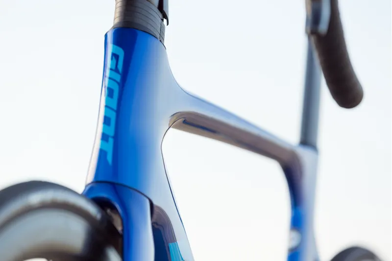 2020 Giant Propel Advanced 2 Disc Mens Road Bike - Electric Blue-5