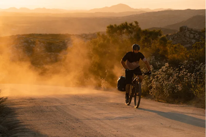 2020 Giant ToughRoad SLR 1 Mens Hybrid Gravel Bike - Matte Copper-6