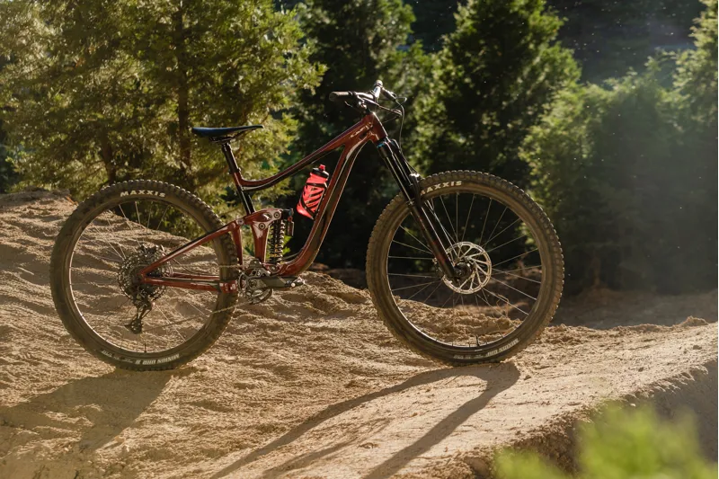 2020 Giant Reign 29er SX Mens Mountain Bike - Gloss Red/Black-4