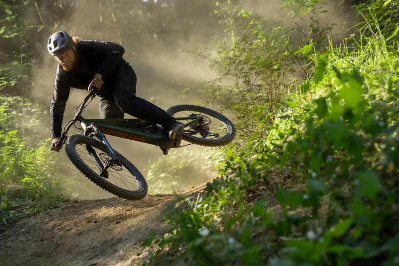 Roval Traverse HD 240 6B 29er Front Wheel - Satin Carbon/Gloss Black-3