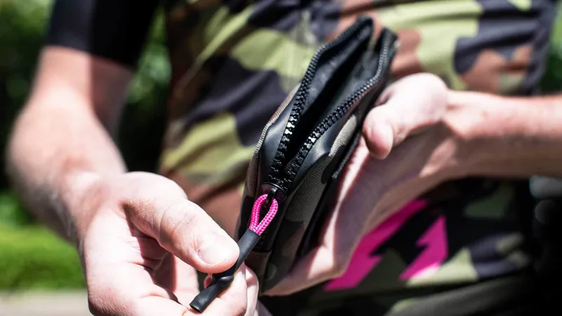 Muc-Off Essentials Case - Camo-6