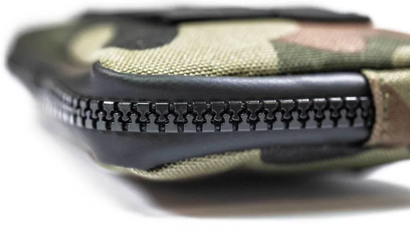 Muc-Off Essentials Case - Camo-1