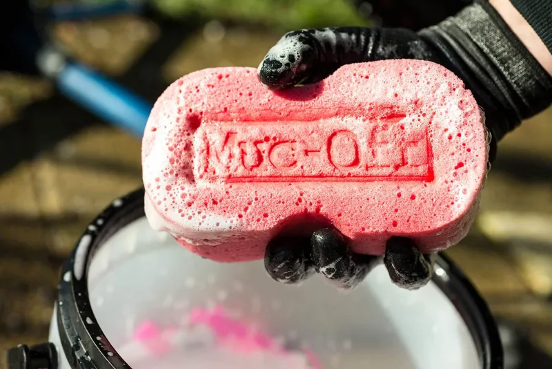 Muc-Off Expanding Microcell Sponge-2
