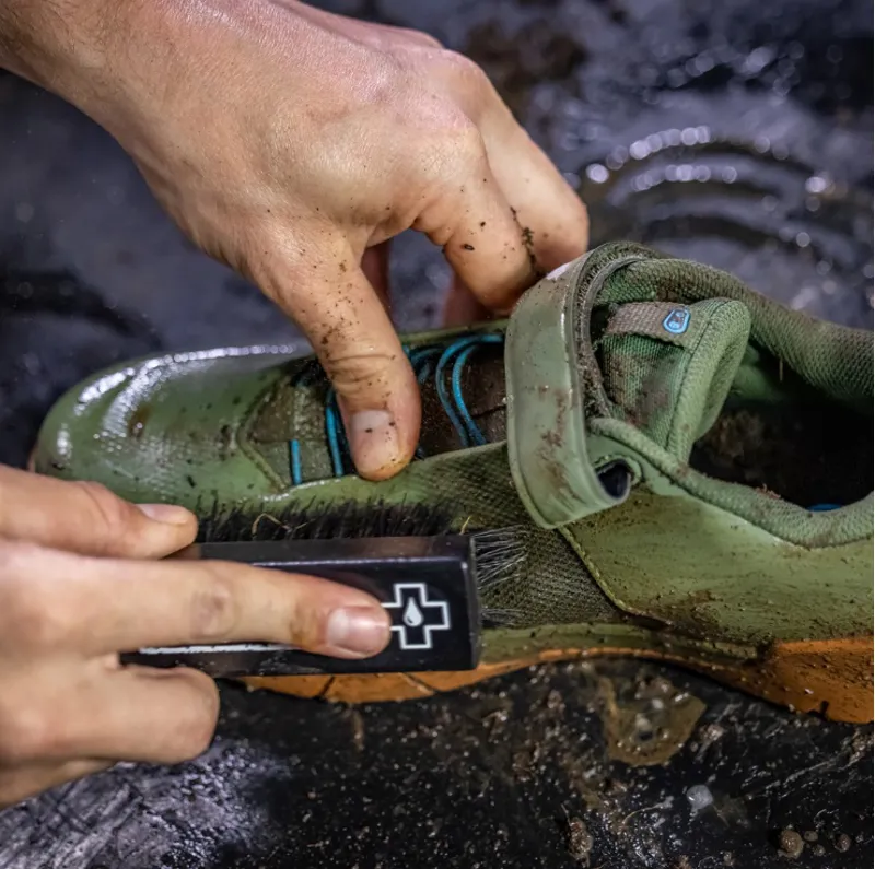 Muc-Off Premium Bike Shoe Brush-2