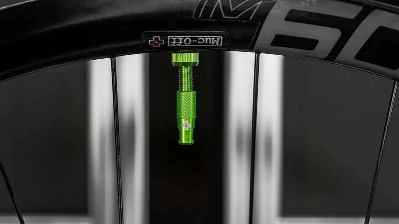 Muc-Off Tubeless Valve Kit - 60mm - Green-1