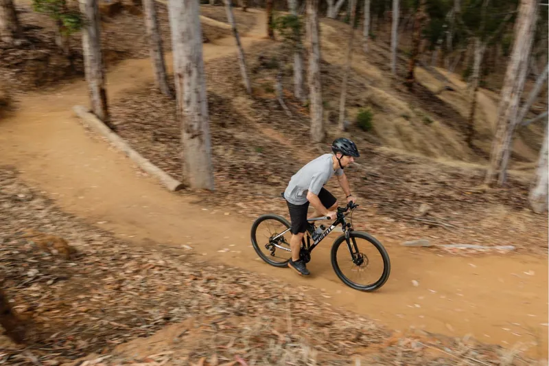 2020 Giant ATX 2 Disc 27.5 Hardtail Mountain Bike - Black/Blue-1