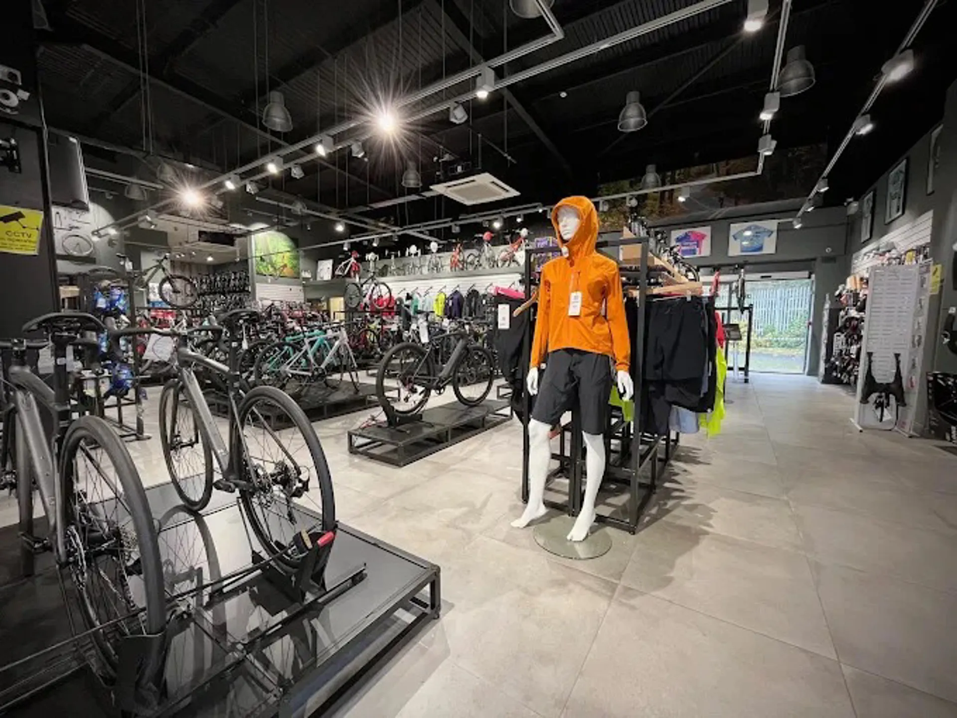 Accessories and helmets