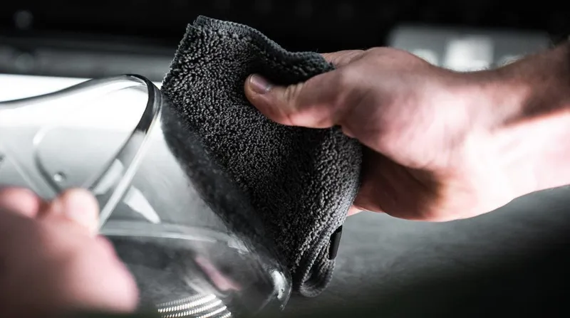 Muc-Off Visor/Lens and Goggle Cleaning Kit-2