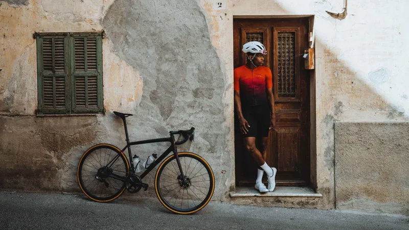 2025 Specialized Aethos Expert Rival eTap AXS Road Bike - Gloss Gold - Size 54cm-3