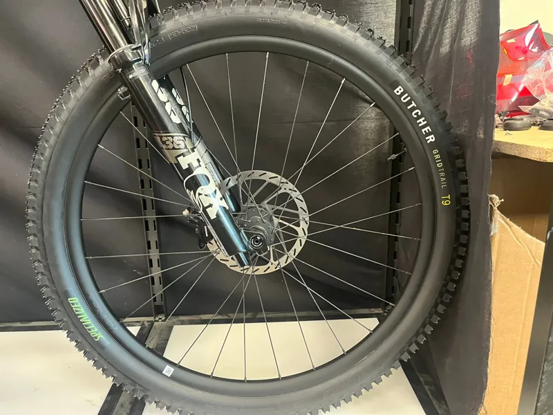 Ex-Demo: 2025 Specialized Stumpjumper 15 Expert Mountain Bike - S2-3