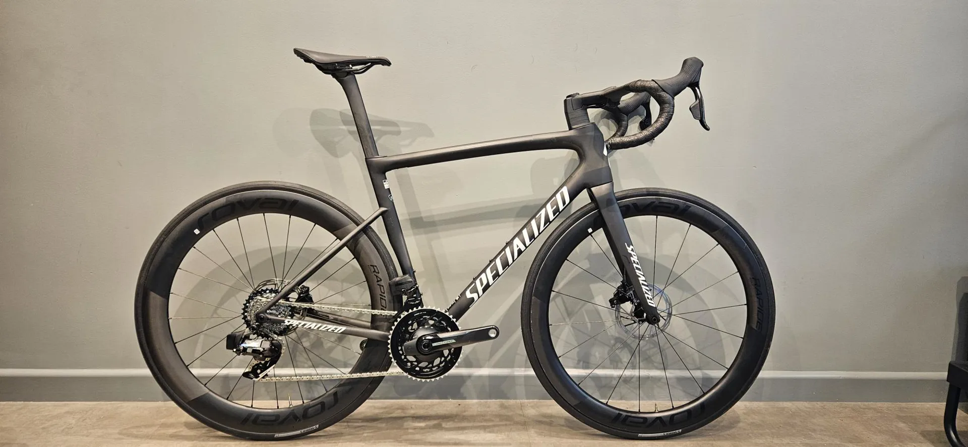 Ex-Demo: Specialized Tarmac SL8 Pro SRAM Force eTap AXS Road Bike