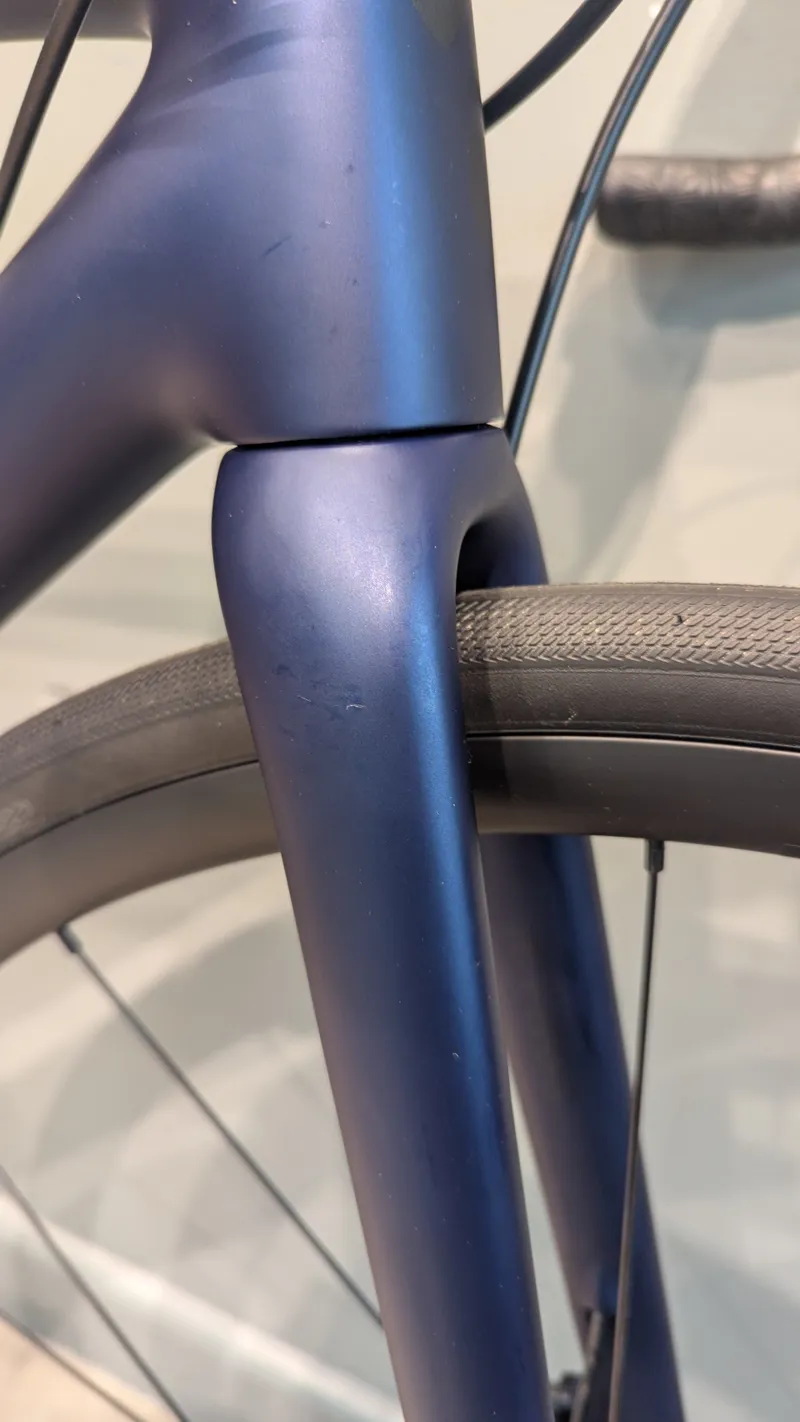 Shop Soiled: Specialized Aethos Sport Shimano 105 Road Bike - 52cm-5