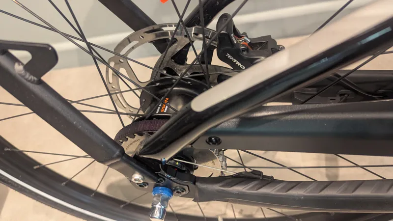 Ex-Demo: Cannondale Mavaro Neo 2 Electric Hybrid Bike - S/M-2