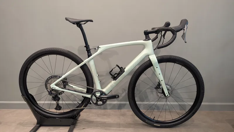 Ex-Demo: Specialized Diverge STR Comp Gravel Bike - Gloss White Sage - 56cm-1