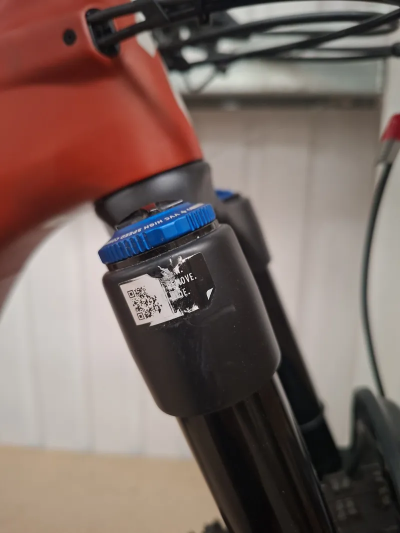 Ex-Demo: Specialized Turbo Levo SL Expert Carbon E-Mountain Bike - Medium-2