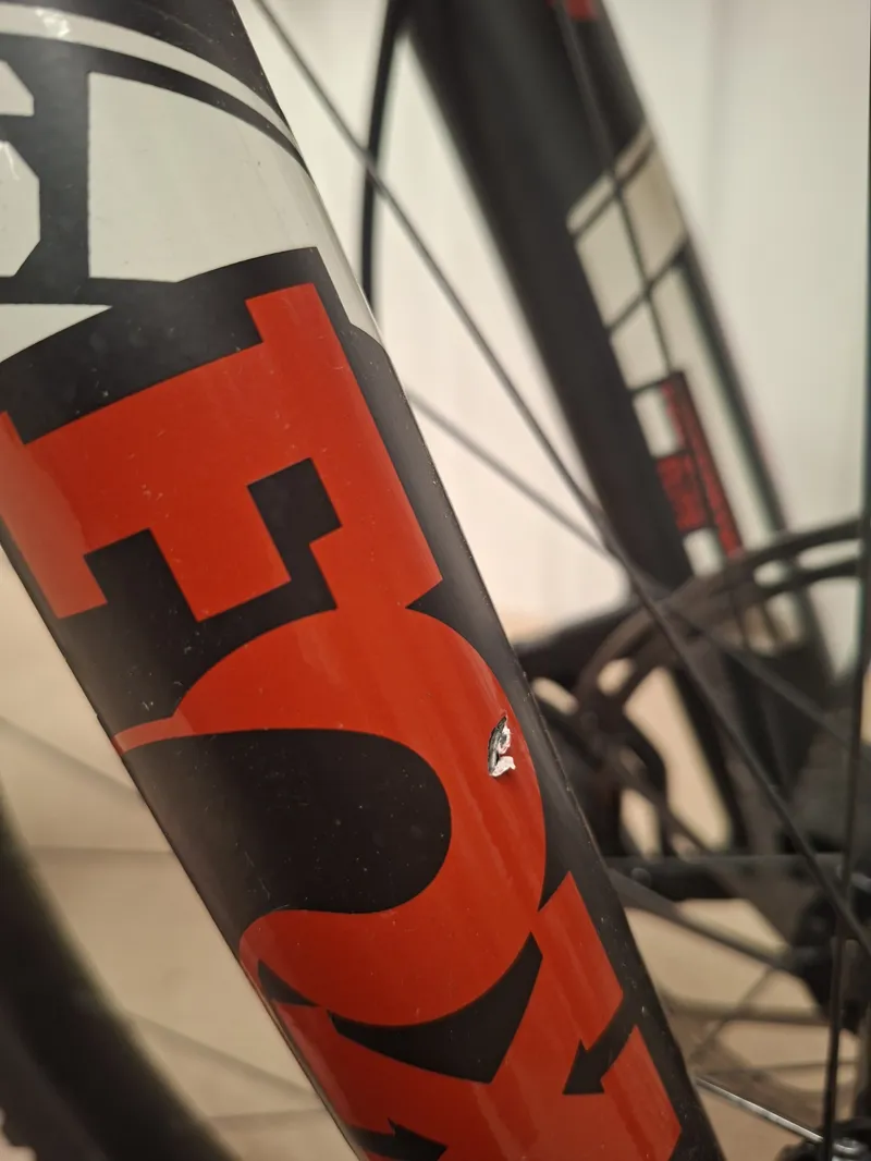 Ex-Demo: Specialized Turbo Levo SL Expert Carbon E-Mountain Bike - Medium-4