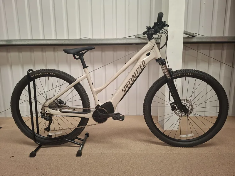 Ex-Demo: Specialized Turbo Tero 3.0 Step-Through E-Mountain Bike - Large-1