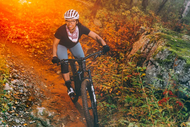 2022 Specialized Stumpjumper Alloy Mountain Bike - Satin Black-1