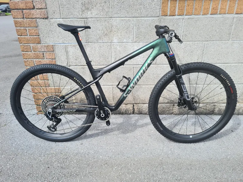 Ex-Demo: 2024 S-Works Epic World Cup Mountain Bike - Large-1