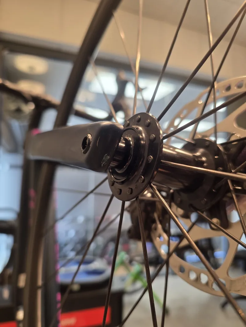 Shop Soiled: Specialized Tarmac SL7 Comp Shimano 105 Di2 Road Bike - 58cm-4