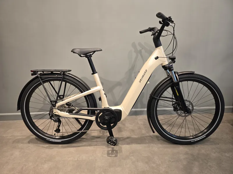 Ex-Demo: Specialized Turbo Como 3.0 Electric Hybrid Bike - Medium-1