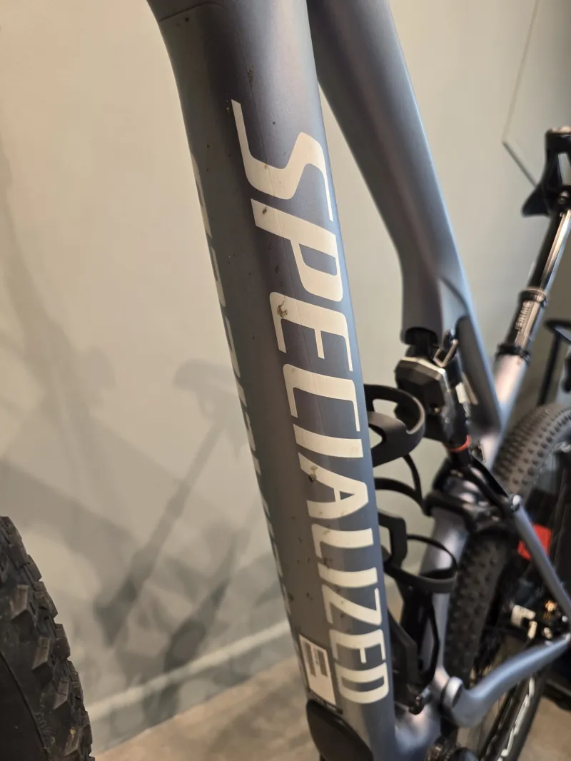 Ex-Demo: Specialized Epic 8 Pro Mountain Bike - Glacial - Large-7
