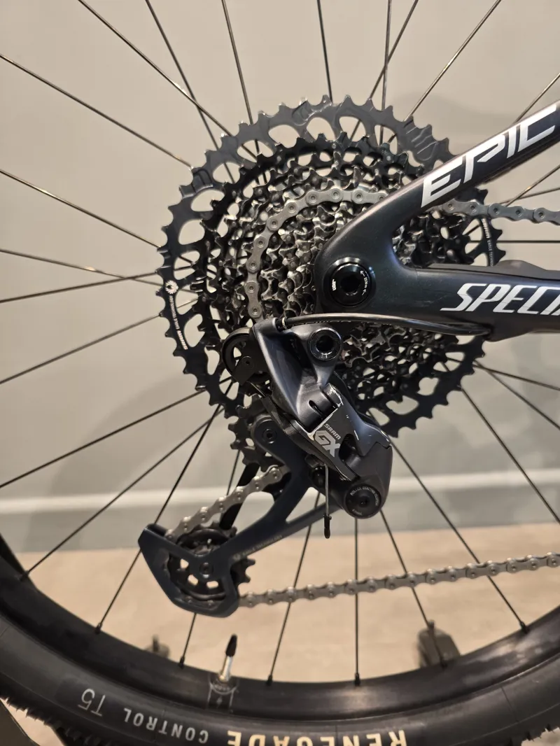 Ex-Demo: Specialized Epic Comp Full Suspension Mountain Bike - Large-6