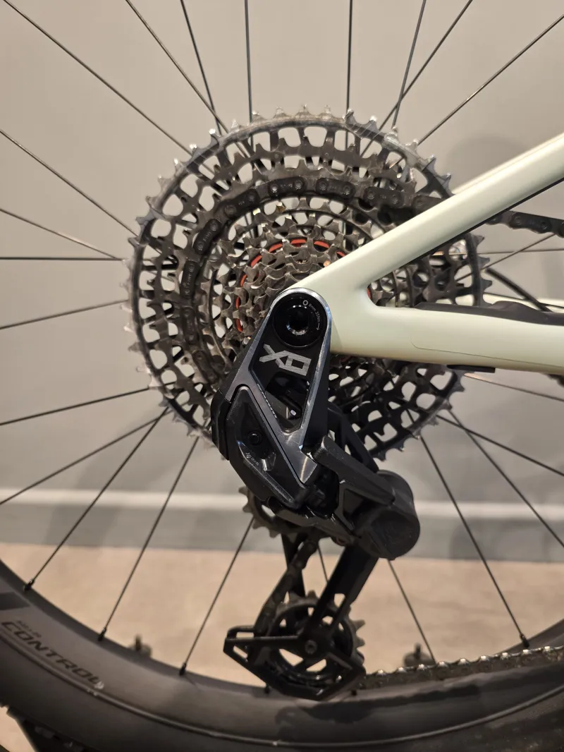 Ex-Demo: Specialized Epic 8 Evo Pro Mountain Bike - Forest Green - Medium-7