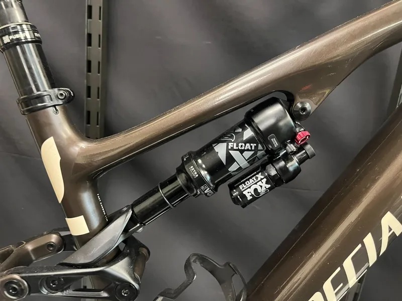 Ex-Demo: Specialized Turbo Levo SL 2 Comp Carbon E-Mountain Bike - S3-3