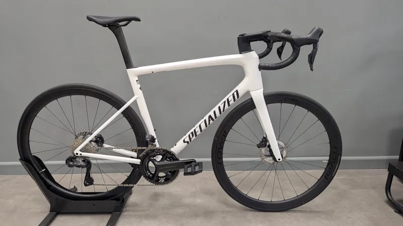 Ex-Demo: Specialized Tarmac SL8 Expert Ultegra Di2 Road Bike - 58cm-1