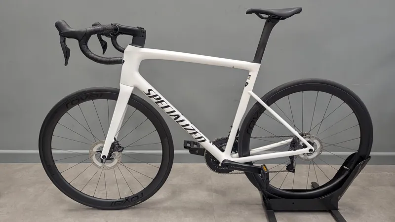 Ex-Demo: Specialized Tarmac SL8 Expert Ultegra Di2 Road Bike - 58cm-2