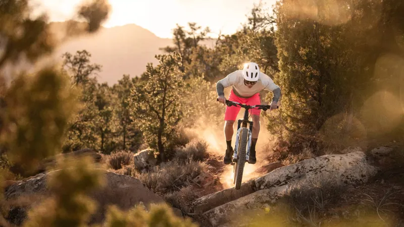 Specialized Trail Air Mens Mountain Biking Shorts - Oak Green-1