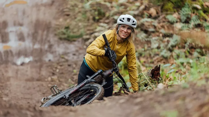 Specialized Trail Wind Womens Jacket - Black-2