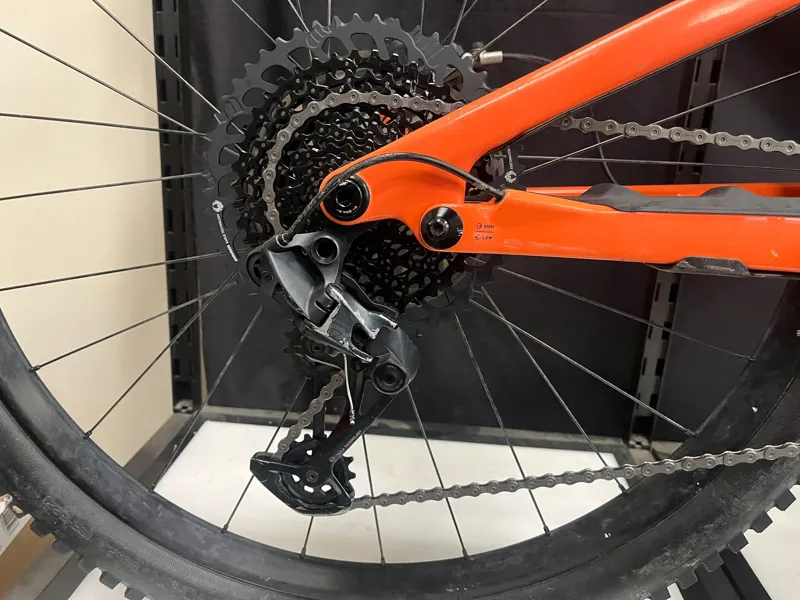 Ex-Demo: Specialized Turbo Kenevo SL Comp Electric Mountain Bike - S3-4