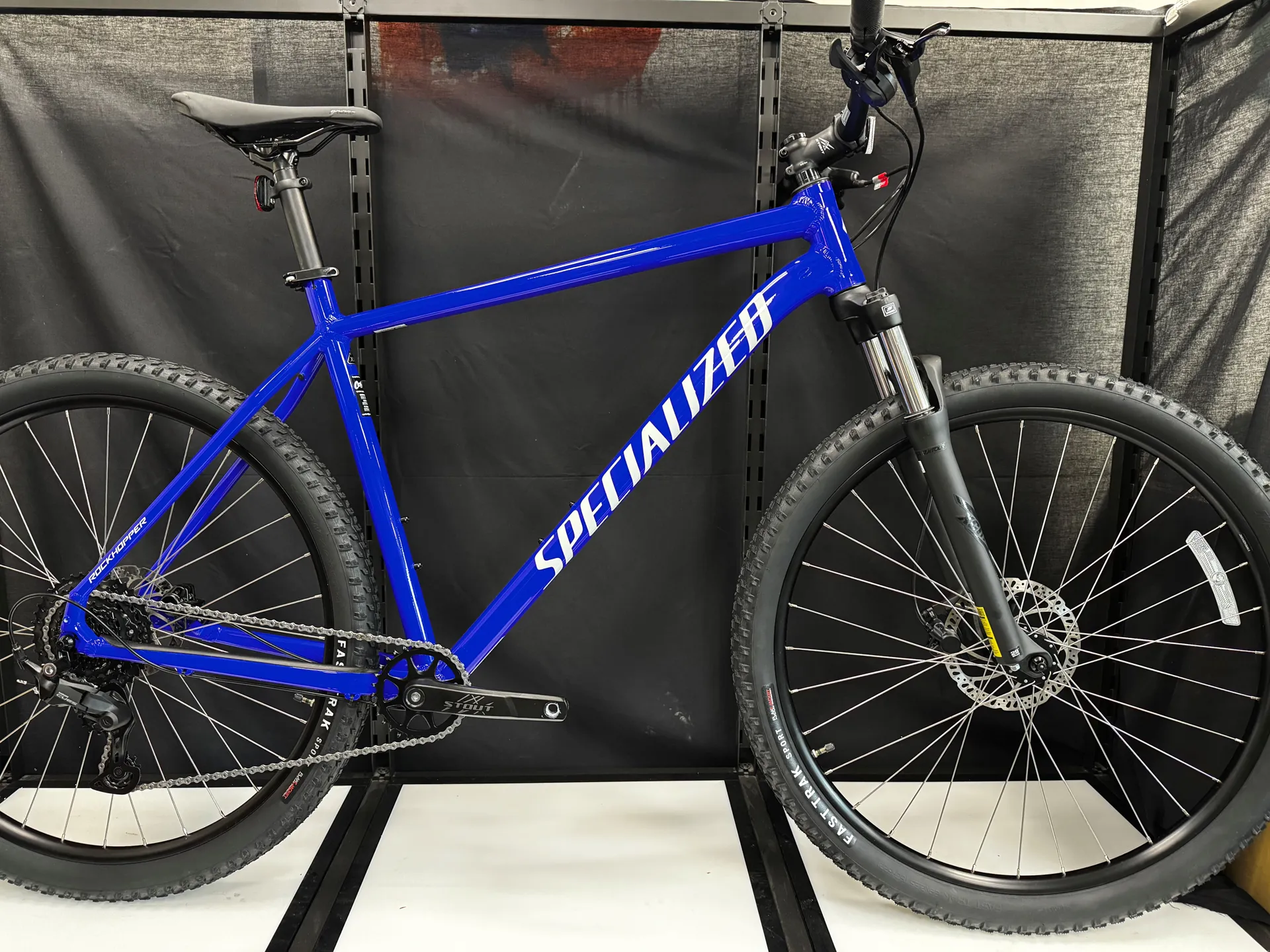 Ex-Demo: Specialized Rockhopper Sport 29 Mountain Bike XXL