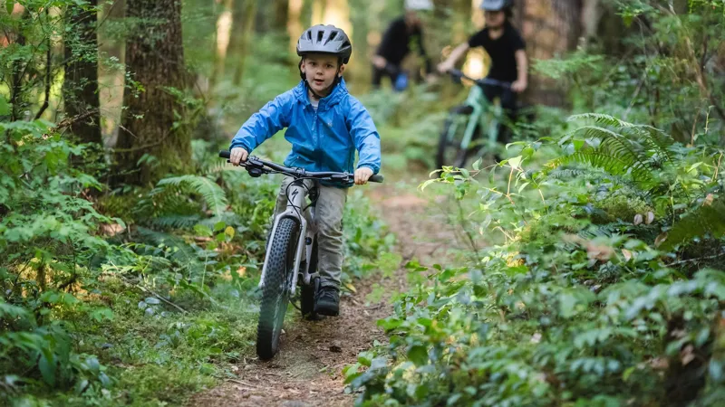 2026 Specialized Riprock 20 Kids Mountain Bike - Gloss Sky Blue-6