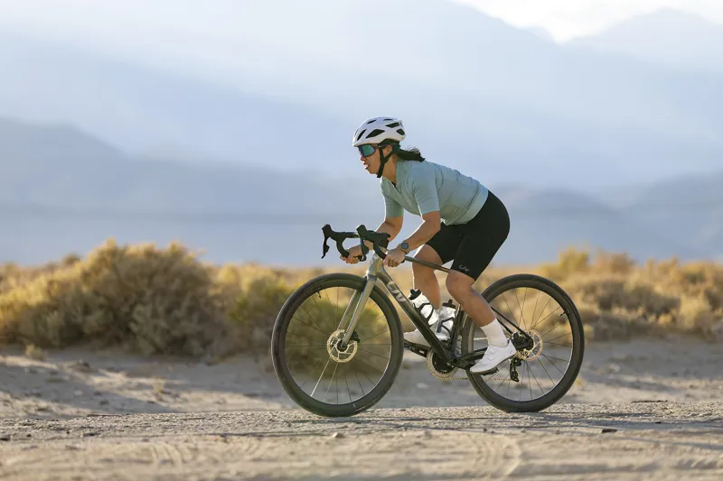 2025 Liv Avail Advanced Pro 1 Womens Road Bike - Gloss Aurora Noise-4