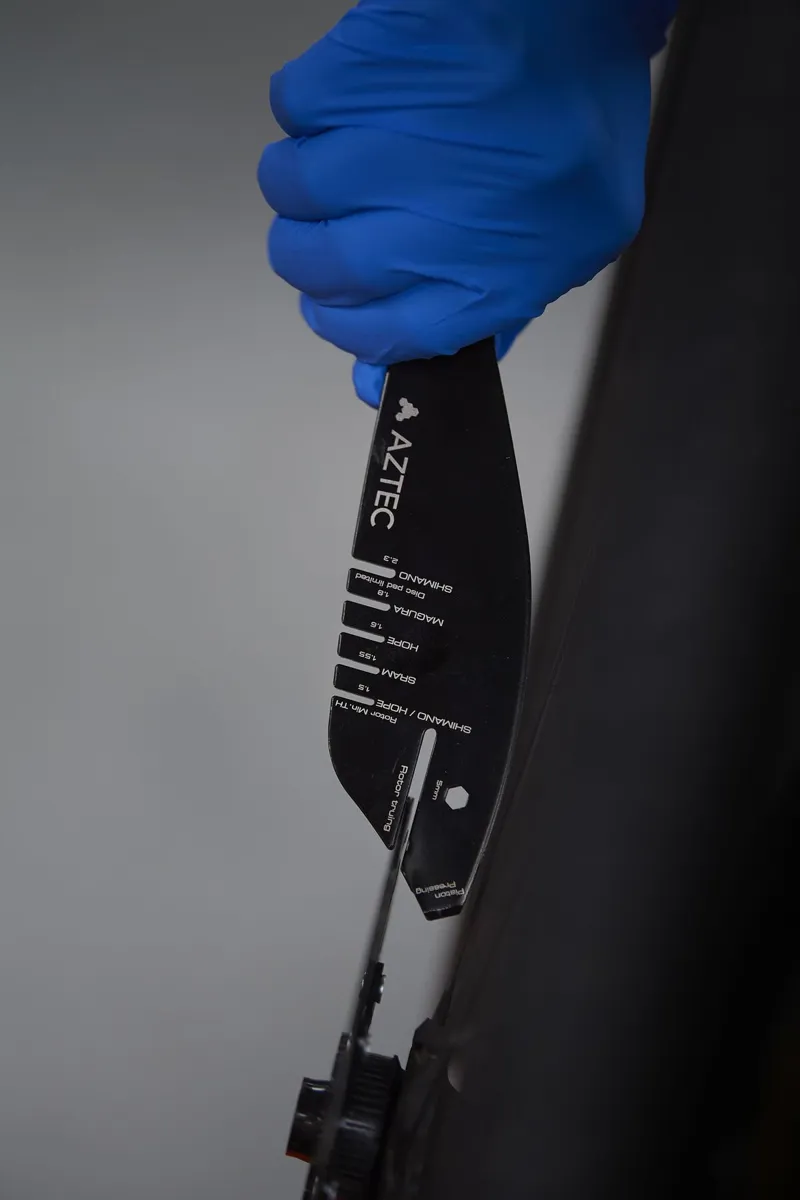 Aztec Shark Rotor Wear Indicator and Lockring Wrench-2